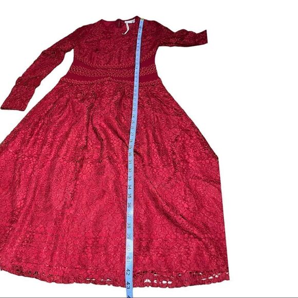 ASOS DESIGN long sleeve midi dress in lace with circle trim details in berry - Picture 10 of 10